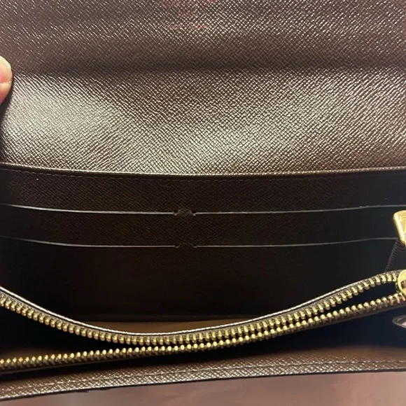 Louis Vuitton Damier Ebene Sarah wallet - Picture 6 of 9